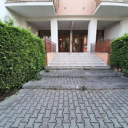 Апартаменти Apartament Plopilor Клуж-Напока