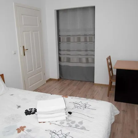Апартаменти Apartament Plopilor Клуж-Напока